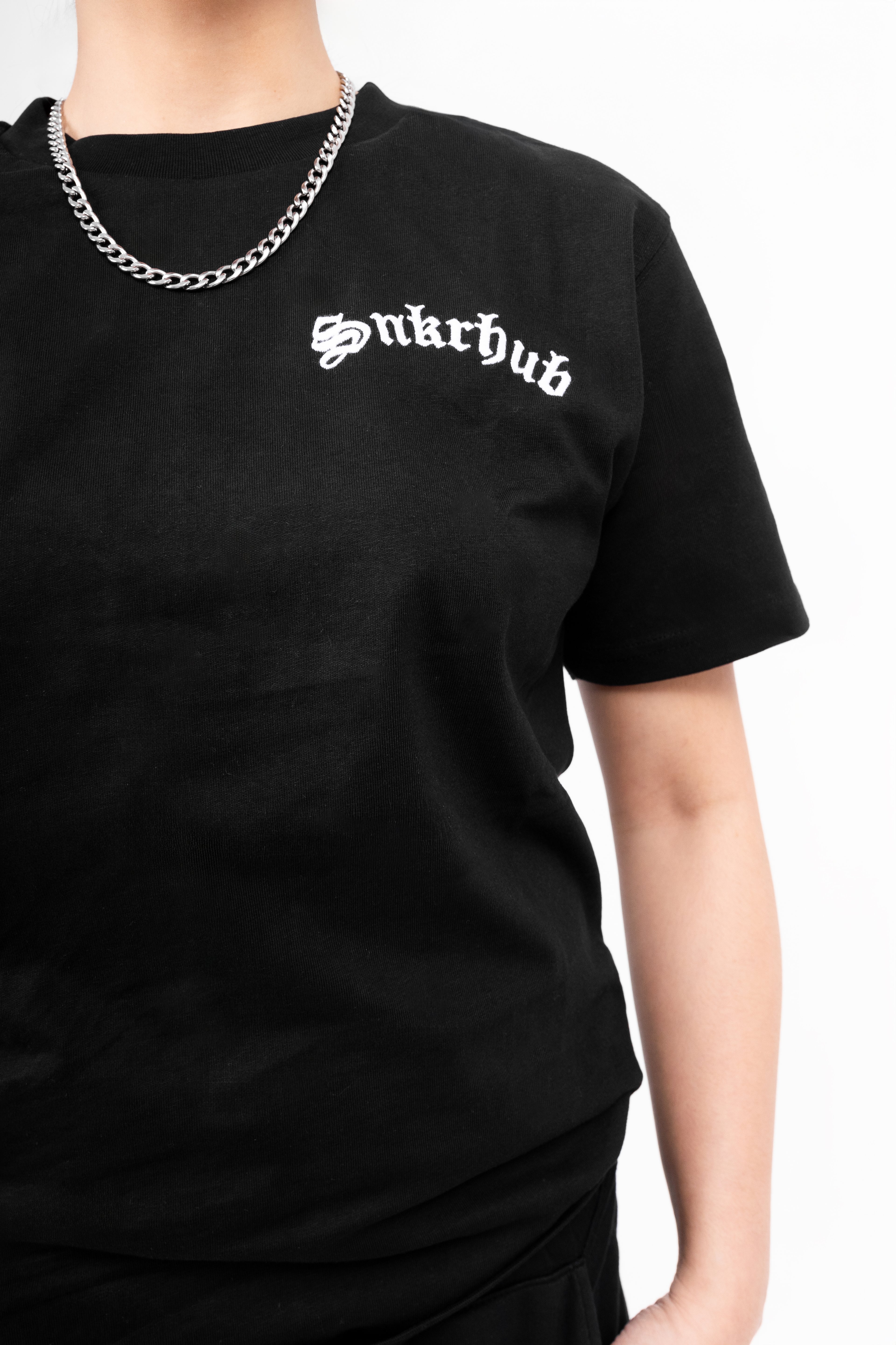 SNKRHUB Old English Boxy Tee – Black